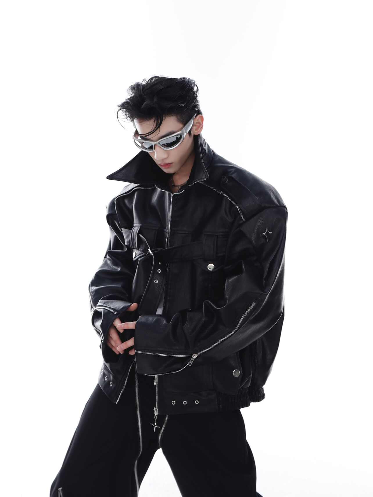 Niche Heavy Industry Deconstructs Pu Leather Coat